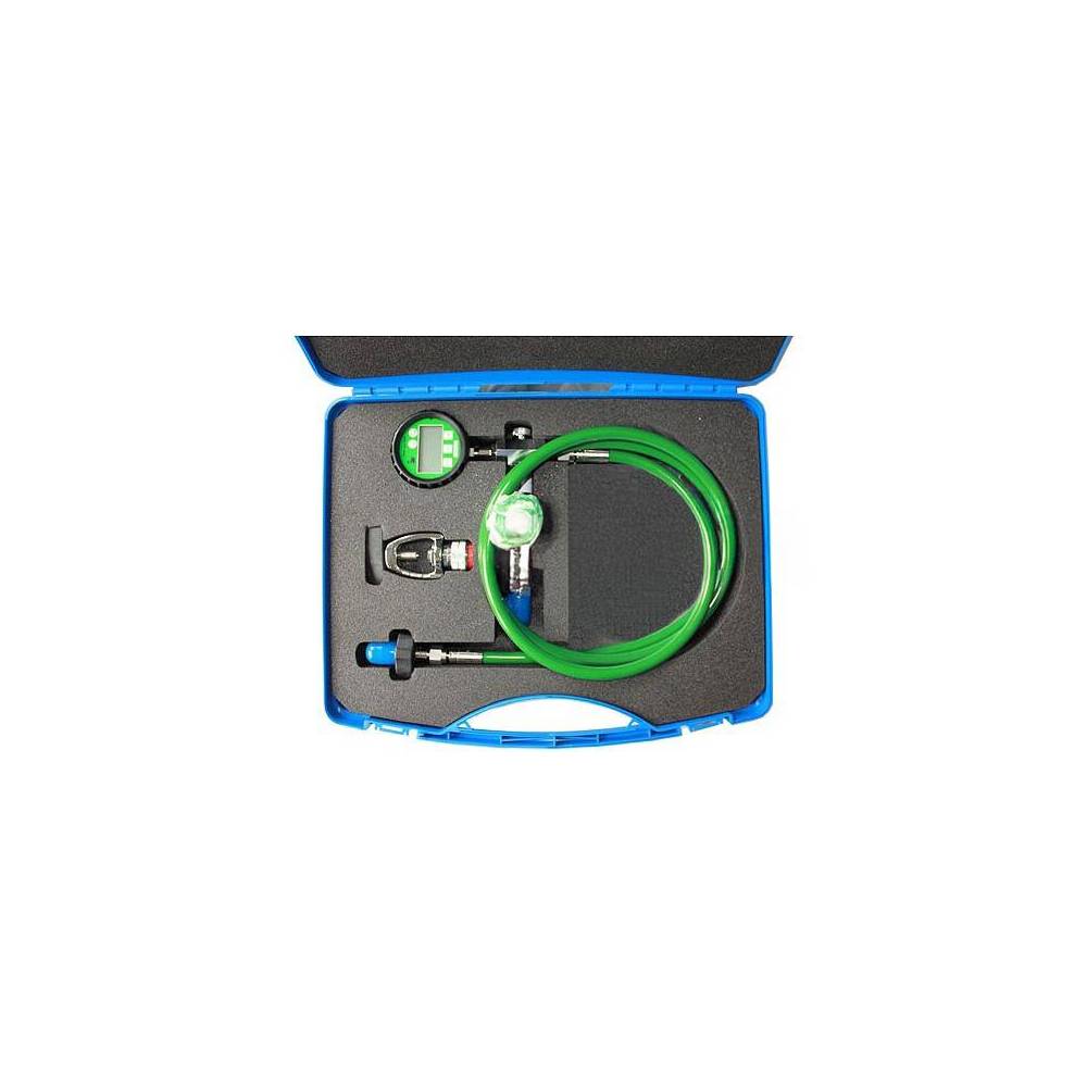 O2 blending transfer hose with digital gauge in a case|